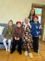 Ветераны Великой Отечественной войны и труженики тыла принимают поздравления с наступающим 81-летием Победы
